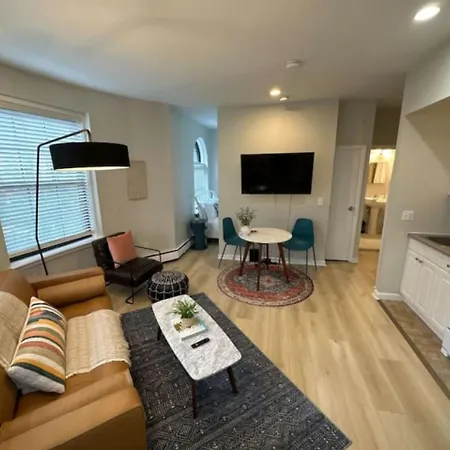 Modern Studio Apartment
